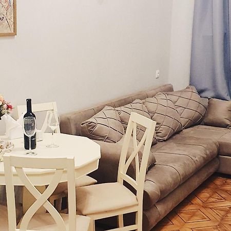 Sofiko Apartment In A Legendary Building Tbilisi Eksteriør bilde